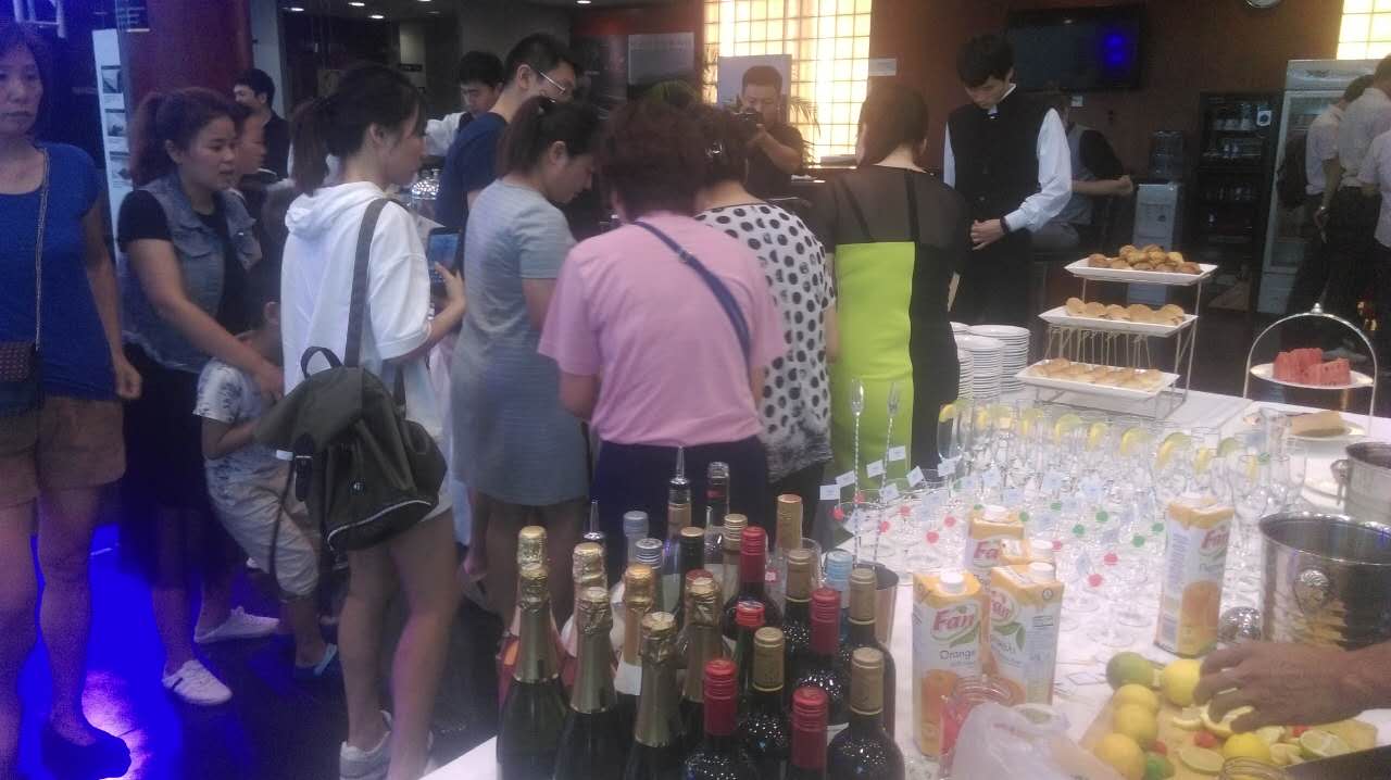 凯迪拉克酒会照片2